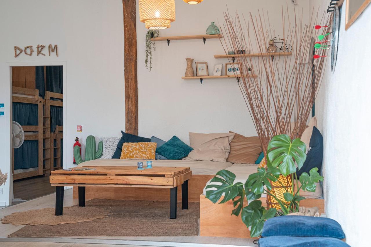 Garden - Utopy Hostel Biarritz Bagian luar foto